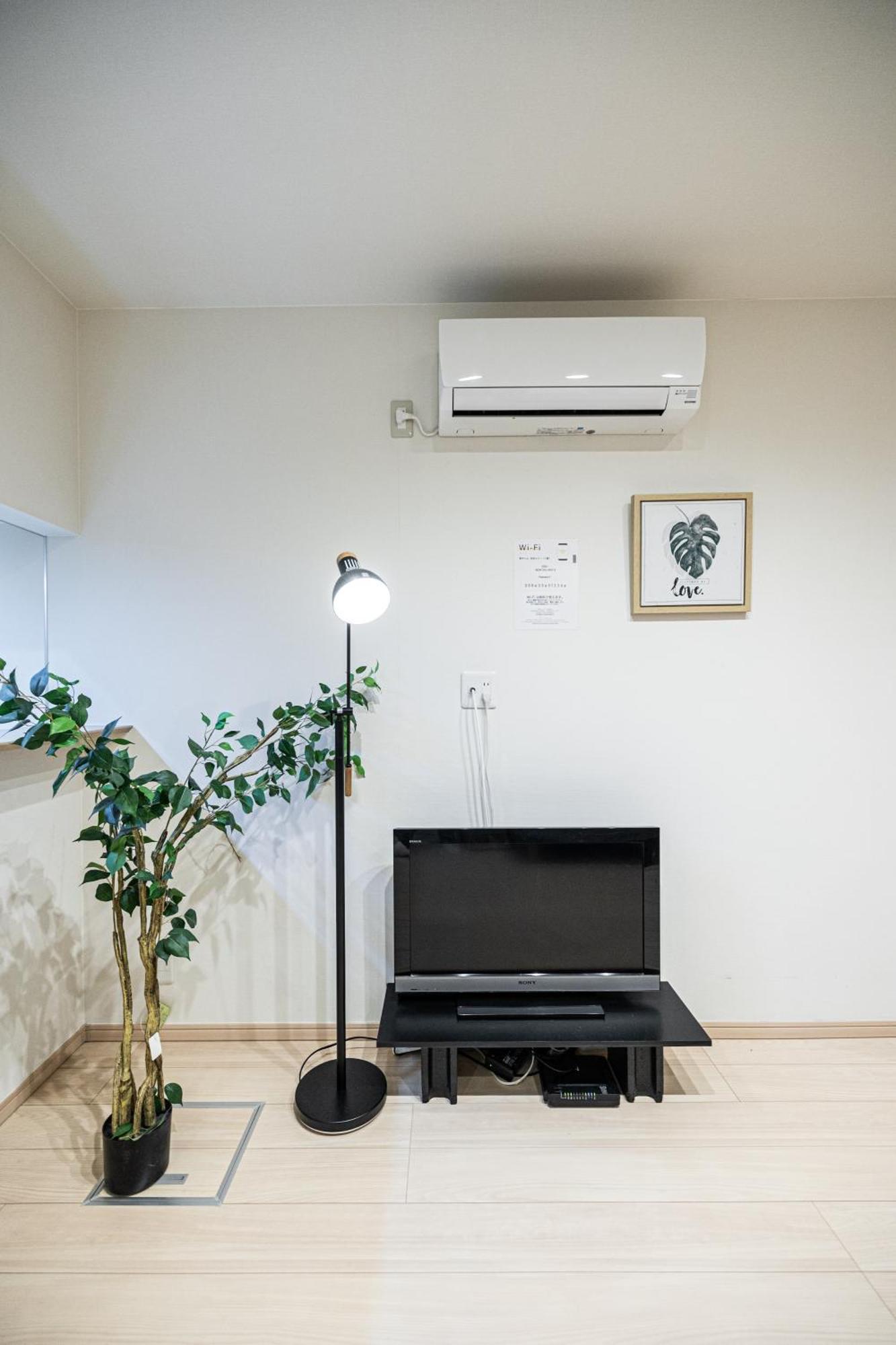 住吉メリー4階建戸建て 最大14人まで! 住吉大社徒歩圏内 梅田奈良関空まで直行 Villa Osaka Bagian luar foto